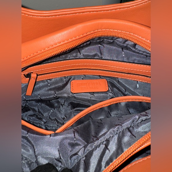 Vera Wang, Limited Edition “Sunset” two way bag. - Picture 8 of 9